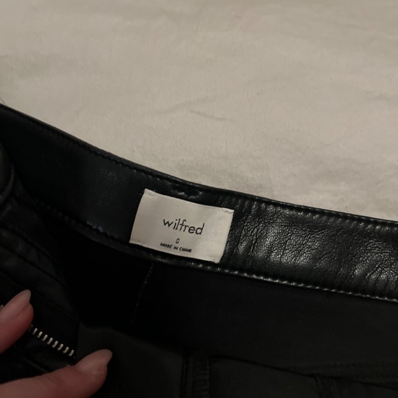 Leather Shorts | Aritzia - Picture 2 of 6